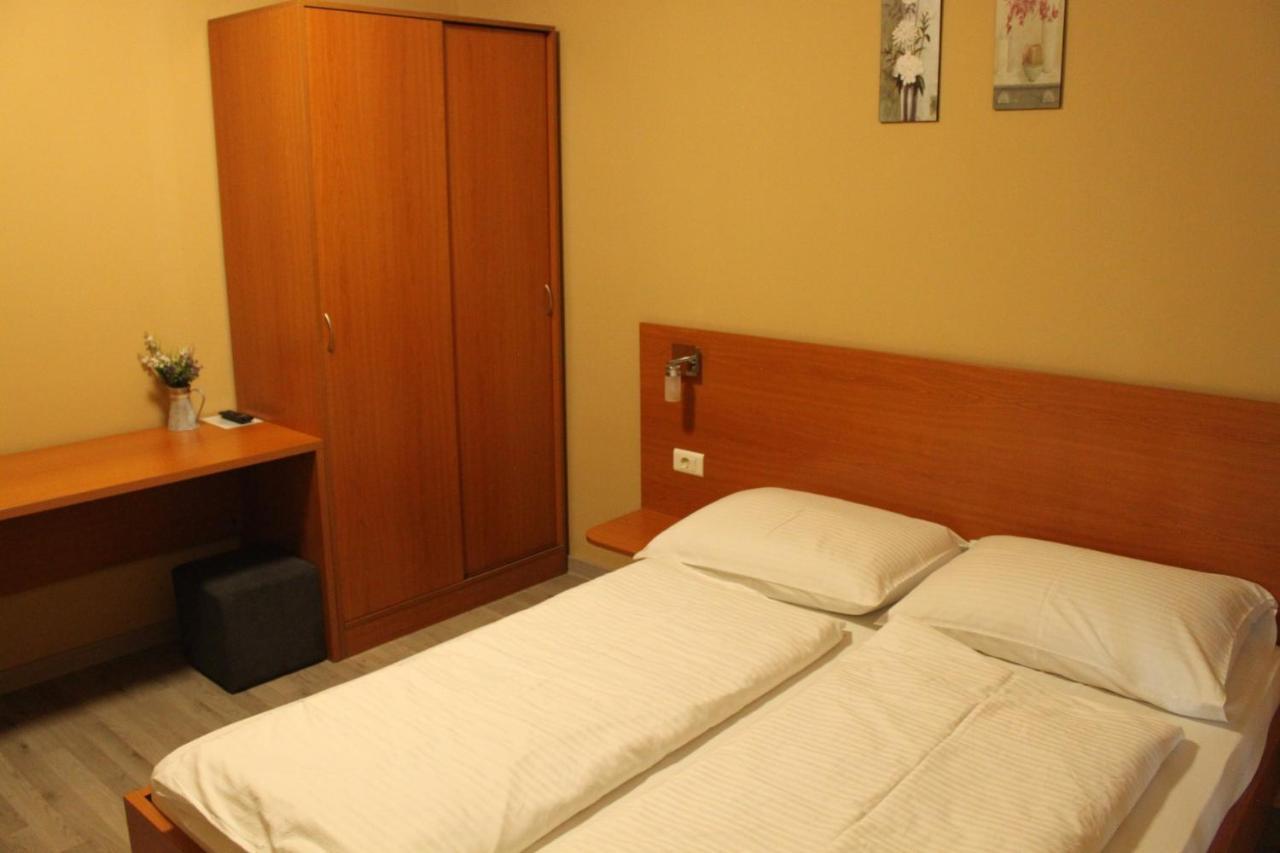 Guesthouse Rezekov Podrum Jastrebarsko Dış mekan fotoğraf