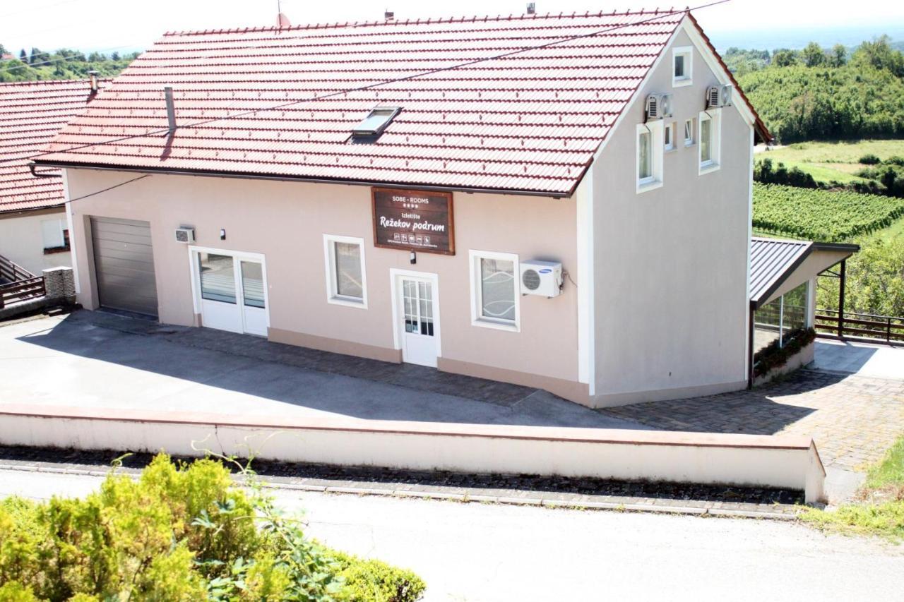 Guesthouse Rezekov Podrum Jastrebarsko Dış mekan fotoğraf