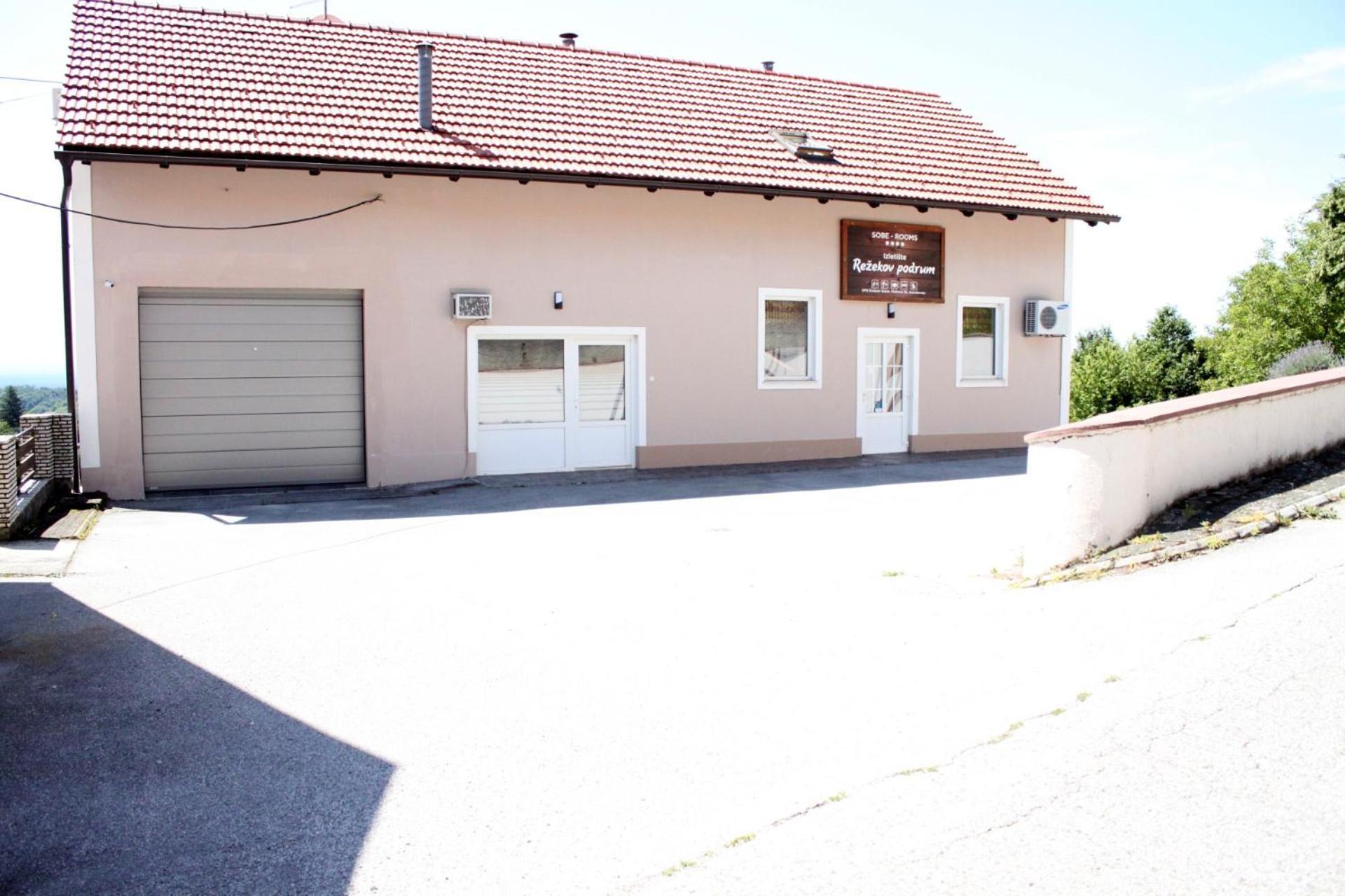 Guesthouse Rezekov Podrum Jastrebarsko Dış mekan fotoğraf